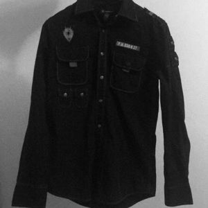 Safe fashion go-to for young or seasoned.